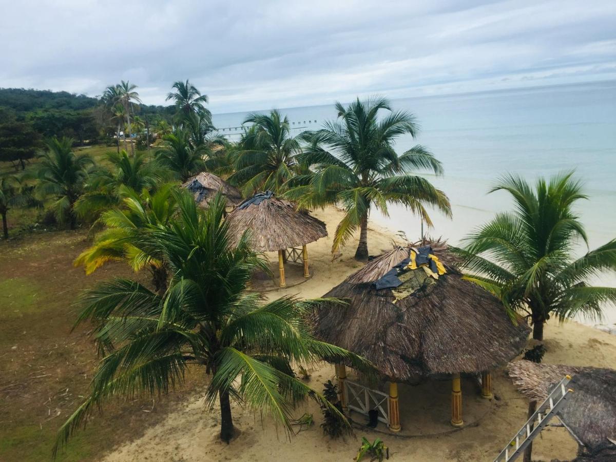 Pic-Nic Beach Corn Island Hotel Exterior photo